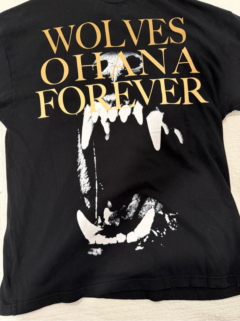 Darc Sport WOLVES OHANA FOREVER Graphic Tee in Black and Gold